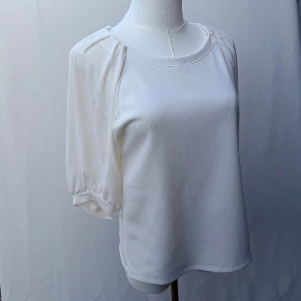 Banana‎ Republic - Balloon sleeve top size XS